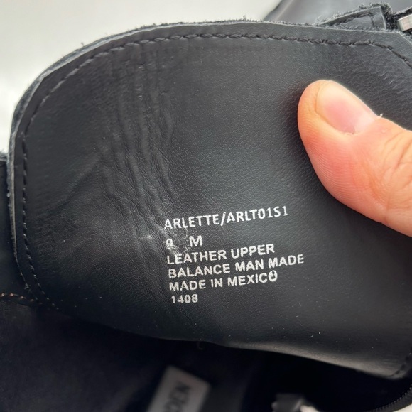 STEVE MADDEN Arlette Triple Buckle Boot In Black Leather Size 9 Moto Combat - Picture 8 of 8